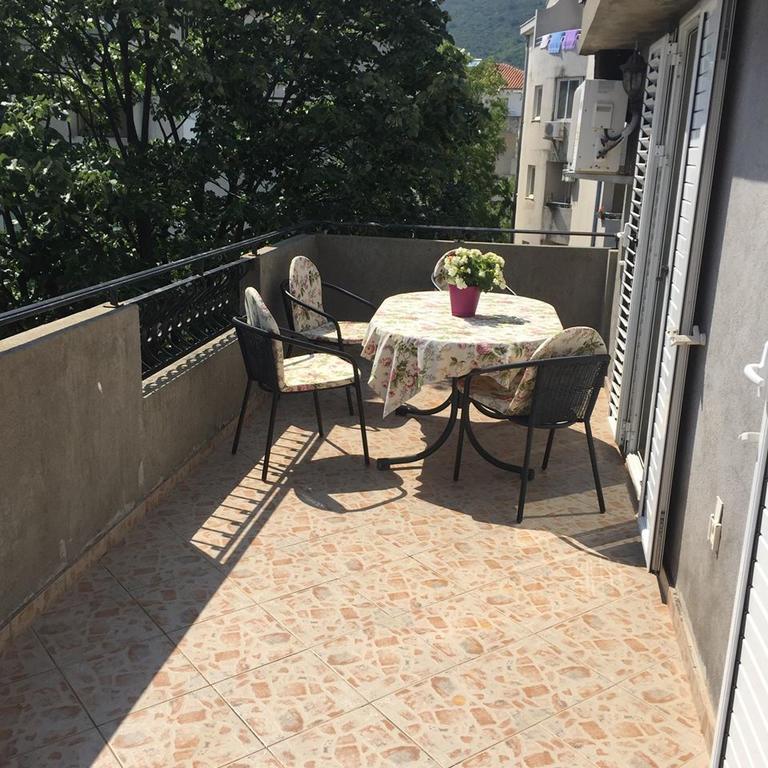 Apartments Sim Budva Bagian luar foto